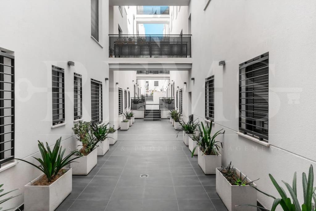 Cozy Apartment With Parking In The Center By Rems Málaga Exterior foto